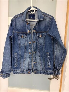 EXCHANGE Navy and Light Blue Denim Jacket Label Detail